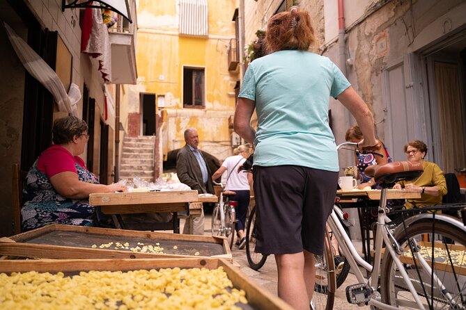 Bari Bike Tour With Pasta Experience - Biking Through Baris Beauty