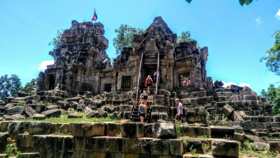 Battambang & Bamboo Train Tour From Siem Reap - Phnom Sampeou Mountain Temples