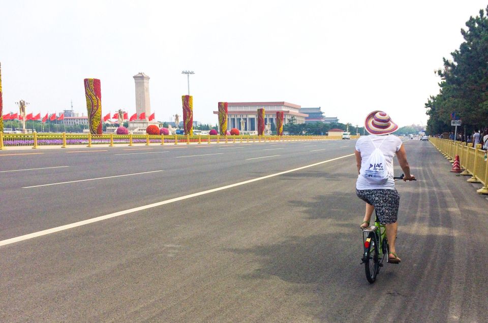 Biking Along the Dragon'S Backbone of Beijing by Pedelec - Sights Along the Jing-hang Canal