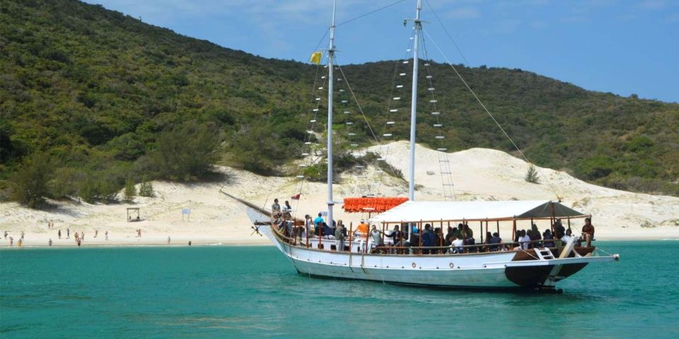 Boat Trip in Búzios - Live Tour Guides