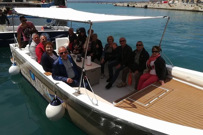 Boat Trip to the Island of Ortigia and Sea Caves - Hosts Customer Response