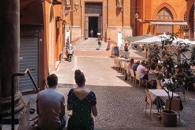 Bologna City Walking Tour - Directions