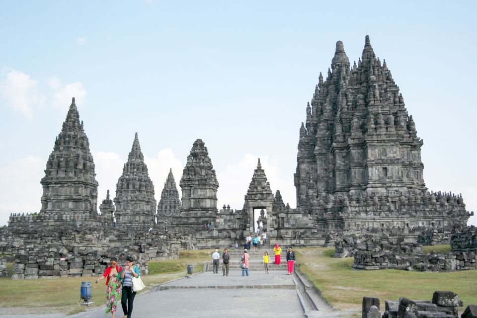 Borobudur Sunrise, Merapi Volcano & Prambanan Full Day Tour - Directions