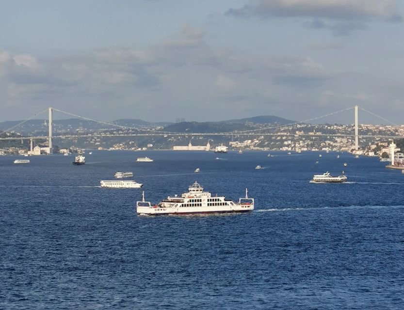 Bosphorus Tour With Lunch - Scenic Highlights and Landmarks