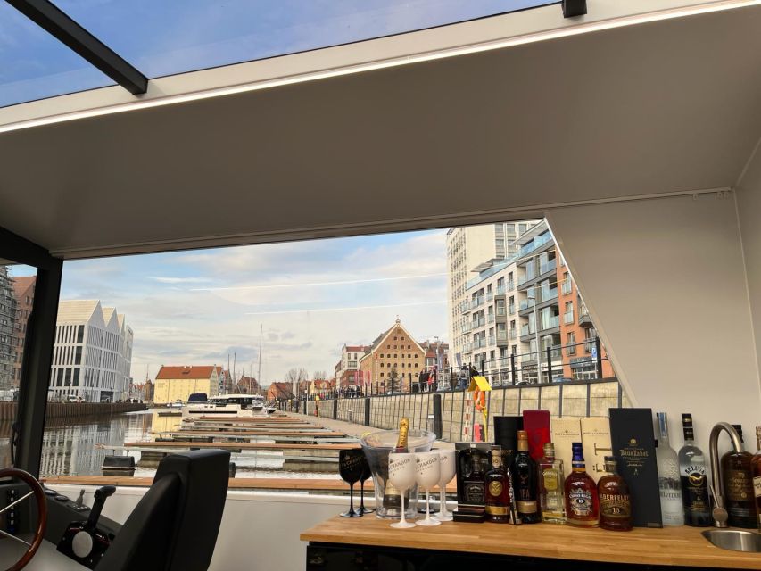 Brand New - Tiny Party Boat - Houseboat by Motława in Gdańsk - Booking Information