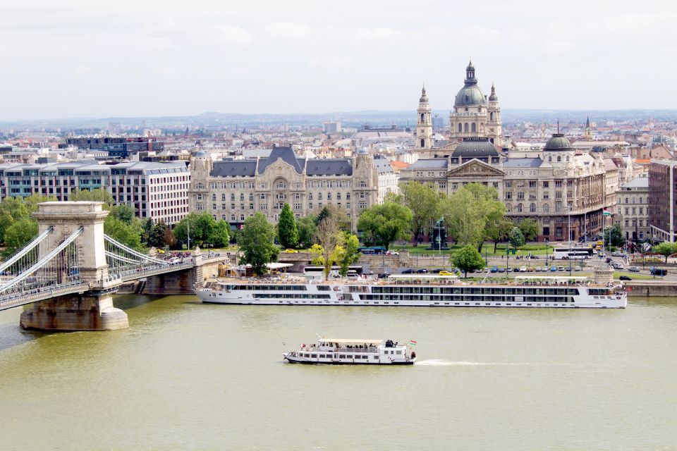 Budapest: Day or Night River Cruise With Live Commentary - Inclusions