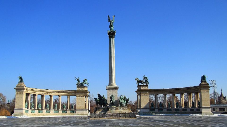 Budapest: Downtown Pest 3-Hour Historical Walking Tour - Location Highlights