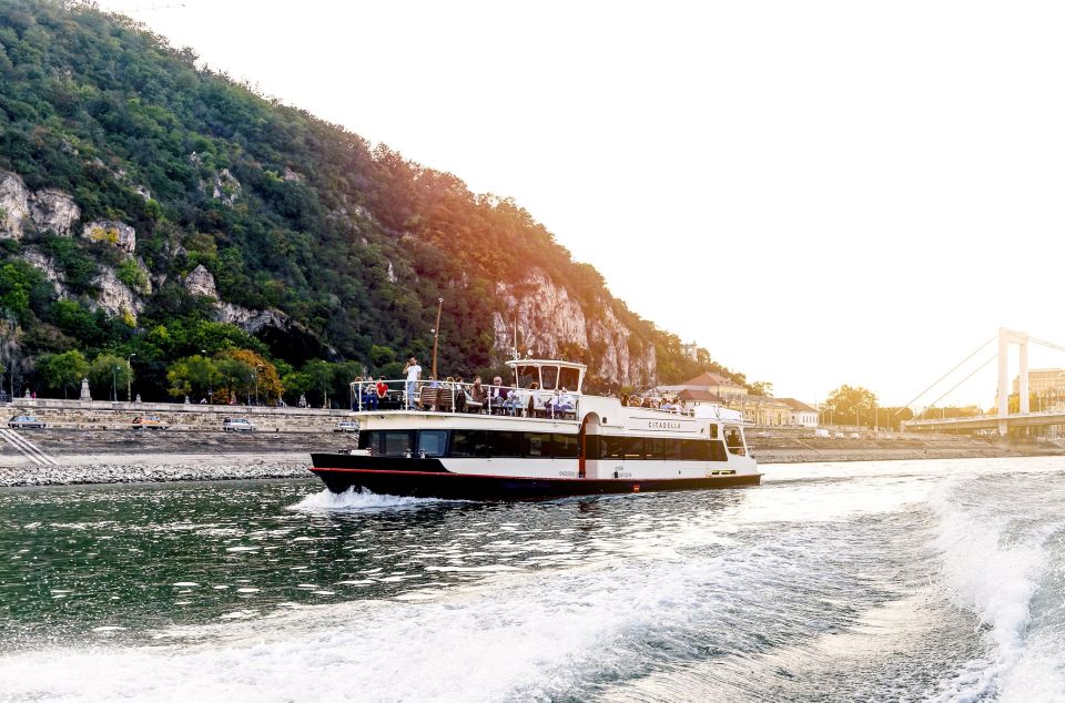Budapest: Premium Daytime Cruise With Tokaj Frizzante - Transportation and Value for Money