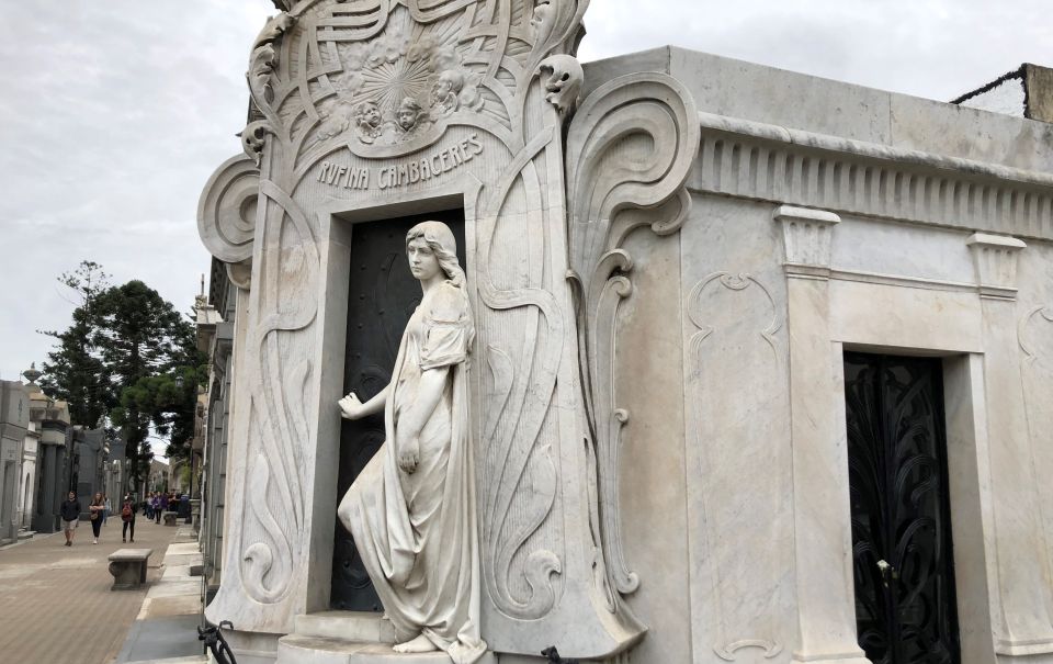 Buenos Aires: La Recoleta Cemetery Guided Tour in English - Additional Information