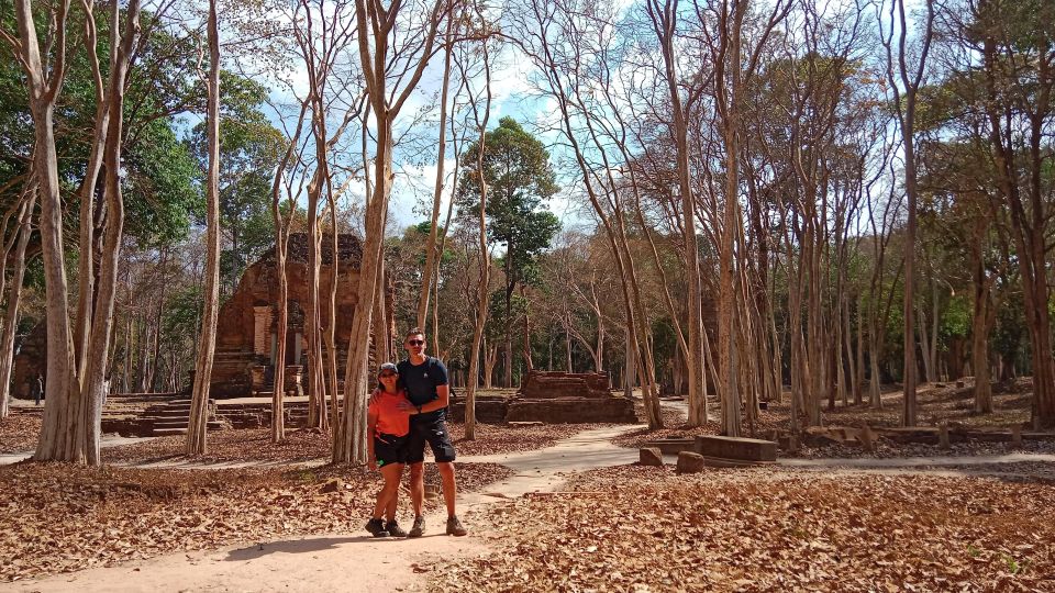 Cambodia: 7-Day Cycling Tour From Phnom Penh to Siem Reap - Village Exploration