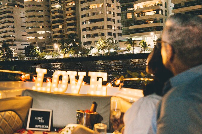 Cartagena De Indias: Romantic Sunset Boat Tour - Last Words