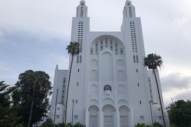 Casablanca and Morocco Shared Walking Tour With Licensed Guide - Tour Highlights