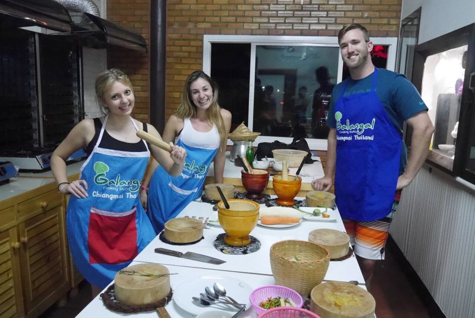 Chiang Mai: Evening Cooking Class and Local Market Visit - Duration and Cancellation Policy
