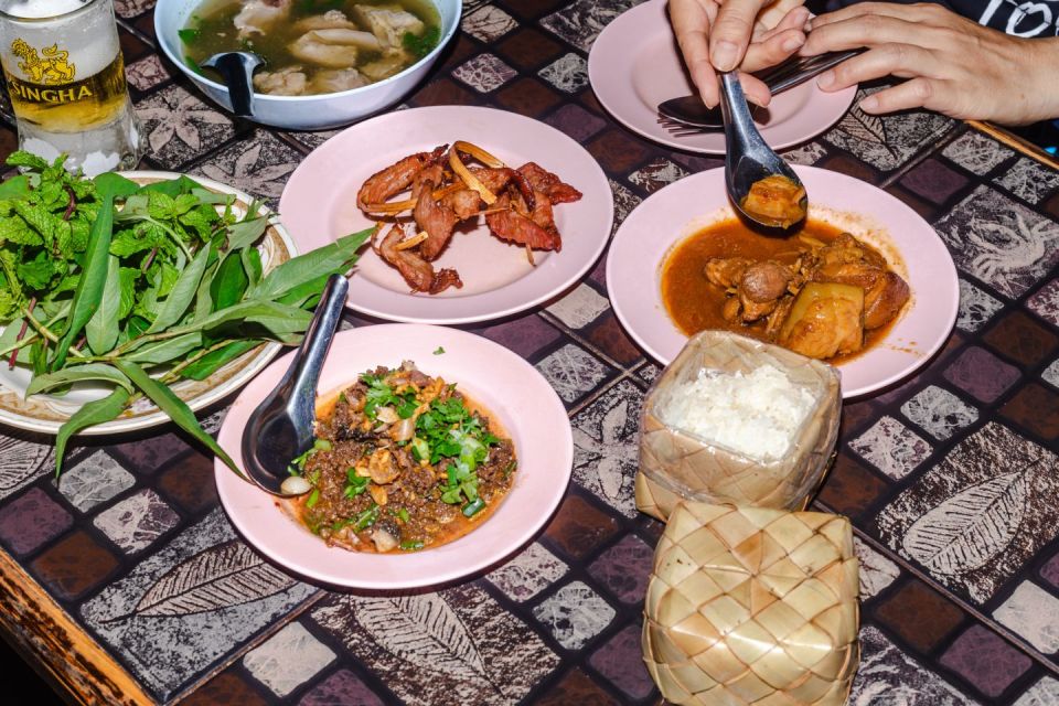 Chiang Mai Food Tour With 15 Tastings - Taste Over 15 Dishes