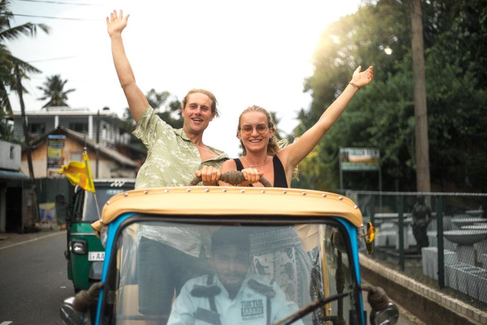 Colombo: City Highlights Tuk-Tuk Tour With Meal and Drinks - Common questions