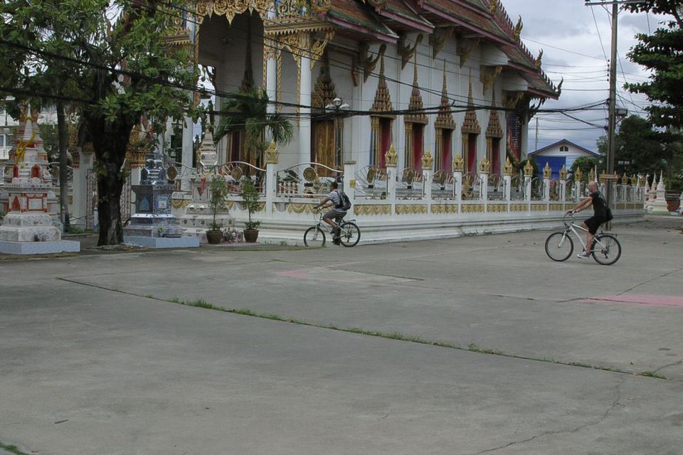 Colors Of Bangkok: 4-Hour Small Group Bike Tour - Review Summary and Ratings