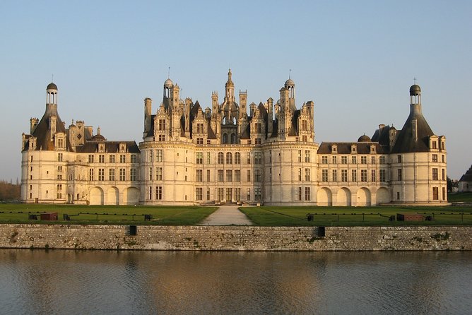 Customized Private Loire Valley Tour From Paris - Common questions
