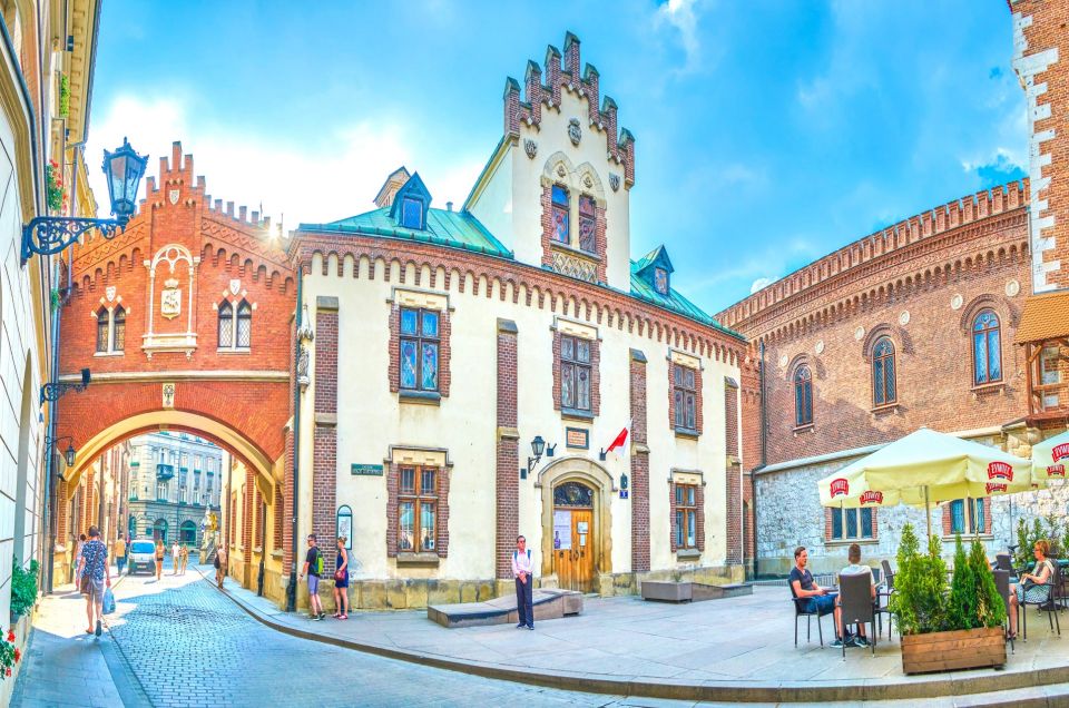 Czartoryski Palace Museum Tickets and Krakow Old Town Tour - Payment Options