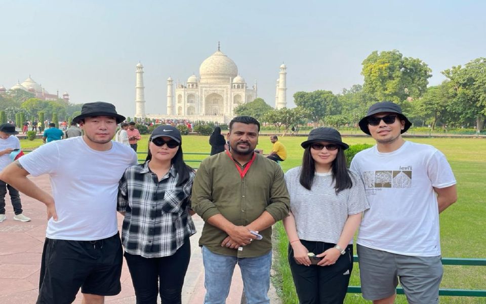 Delhi: Best Tour Guide With Delhi & Taj Mahal Sightseeing - Common questions