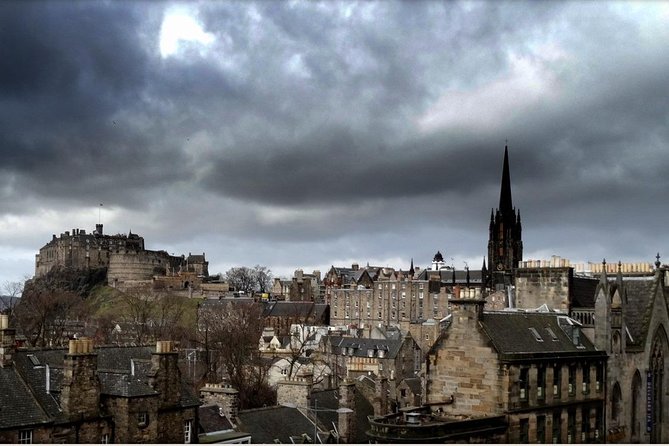 Edinburgh - Old Town Stories - Discovering the Heart of Edinburghs Heritage