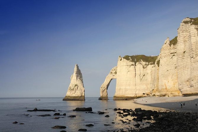 Etretat and Le Havre Private Day Trip From Paris - Common questions