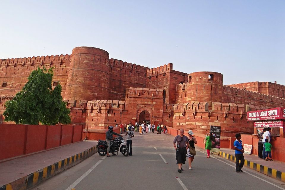 From Delhi: All-Inclusive Taj Mahal Day Trip by Fast Train - Tour Highlights