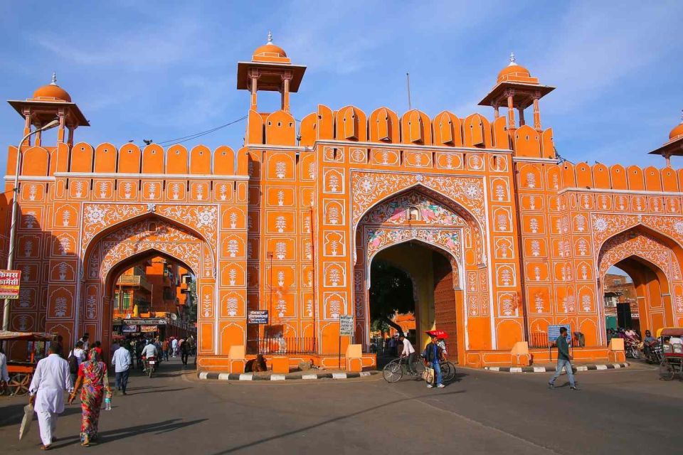 From Delhi: Jaipur One Day Tour Package by Car - Common questions