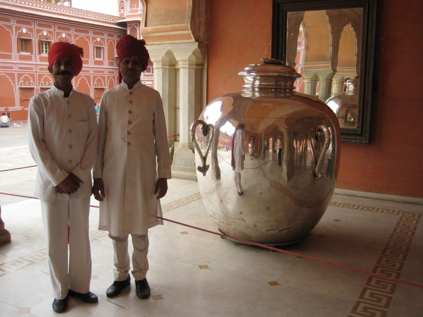 From Delhi : Private Overnight Tour of Jaipur - Guided Tour Inclusions