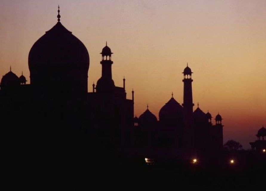 From Delhi: Taj Mahal & Agra Fort Tour By Gatimaan Express - Product Details