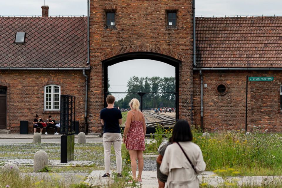 From Krakow: Auschwitz & Birkenau Small-Group (up to 15pax) - Common questions