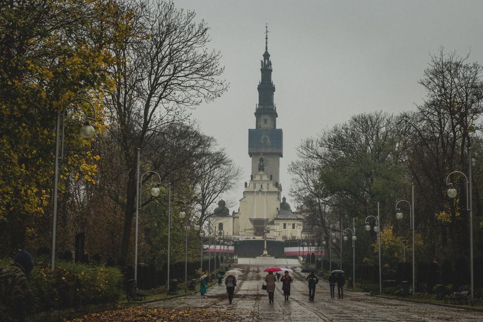 From Krakow: Częstochowa "Black Madonna" Day Tour - Location & ID