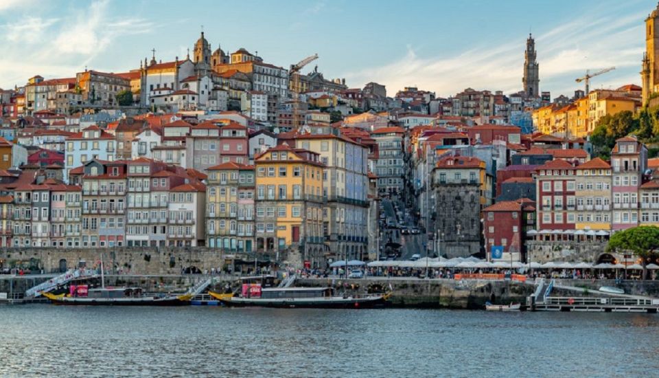 From Lisboa: Porto Private Full Day Tour - Language Options