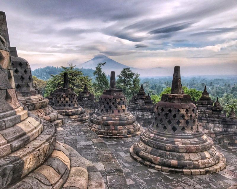 From Semarang Port: Borobudur Temple Guided Tour - Guided Tour Experience