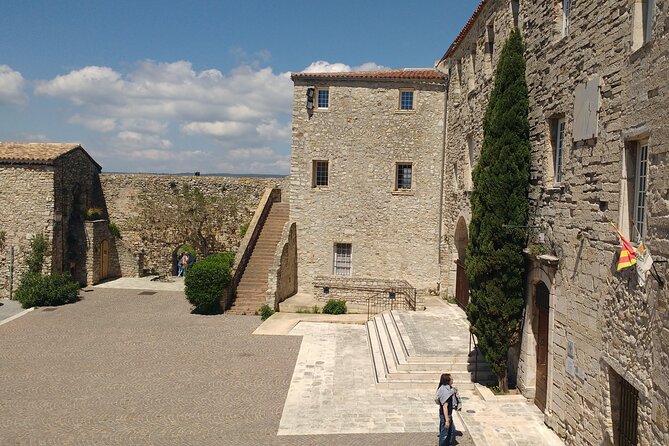Full-Day 3 Village Tour of Provence: Splendid & Secret - Additional Resources