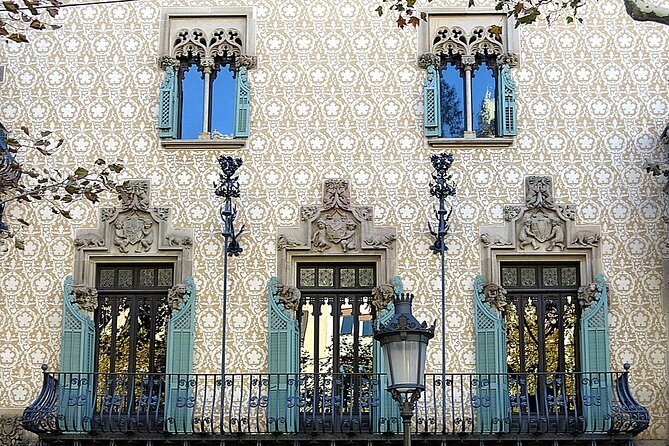 Gaudí and Modernism - Private Walking Tour - Booking Process and Platform Features