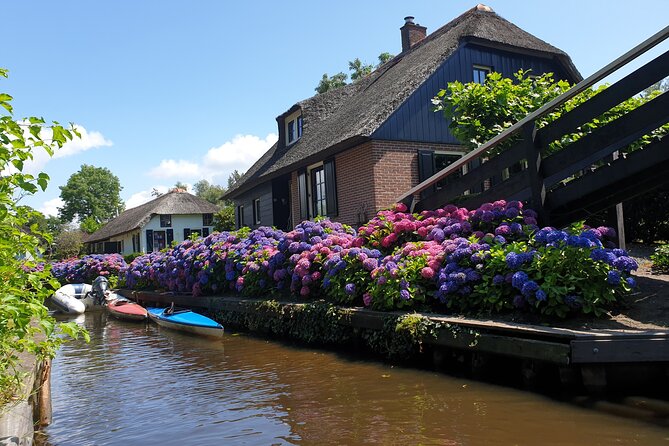 Giethoorn Day Trip From Amsterdam With 1-Hour Boat Tour - Mixed Experiences