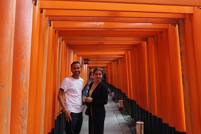 Gion and Fushimi Inari Shrine Kyoto Highlights With Government-Licensed Guide - Guide Services and Inclusions