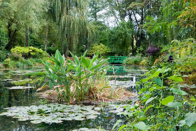 Giverny and Versailles Full Day Private Guided Tour Wih Hotel Pickup - Cancellation Policy Details