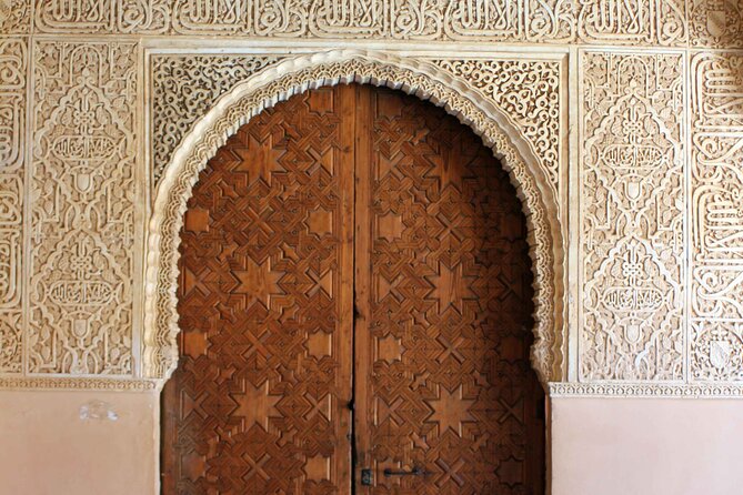 Guided Tour of Le Alhambra and Albayzin (Mar ) - Pickup Points and Details