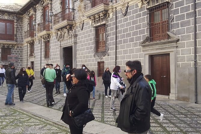 Guided Tour Virtual Reality Granada Cathedral - Customer Support Assistance