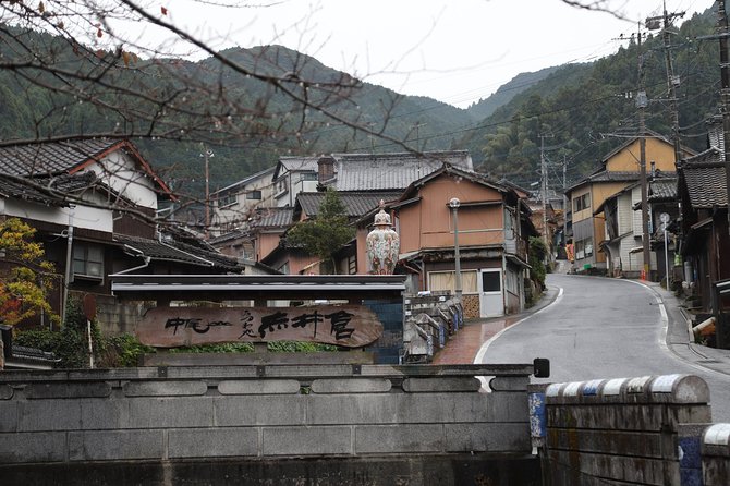 Hasami Ware Study Tour With Special Guide 400 Years History and Modern Daily Use Pottery - Hasami Ware in Daily Use Today