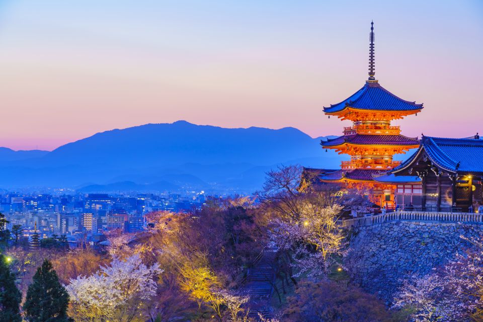 Higashiyama Kyoto: Sakura Season Private Rickshaw Tour - Location and Inclusions of the Tour