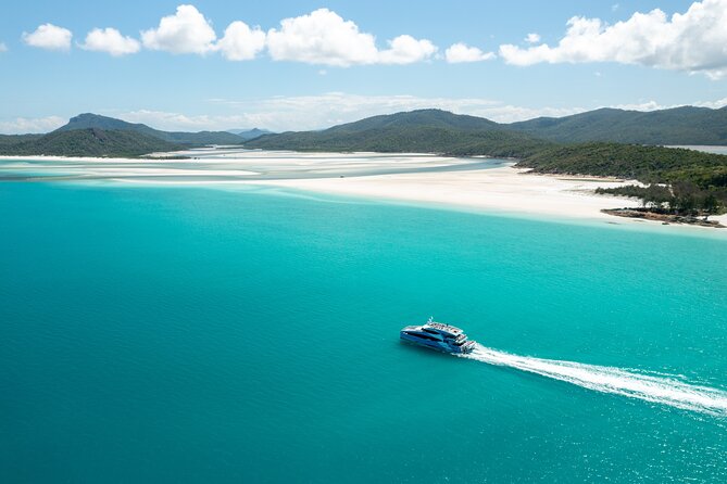 Highlights of the Whitsundays Catamaran Tour From Airlie Beach - Positive Reviews