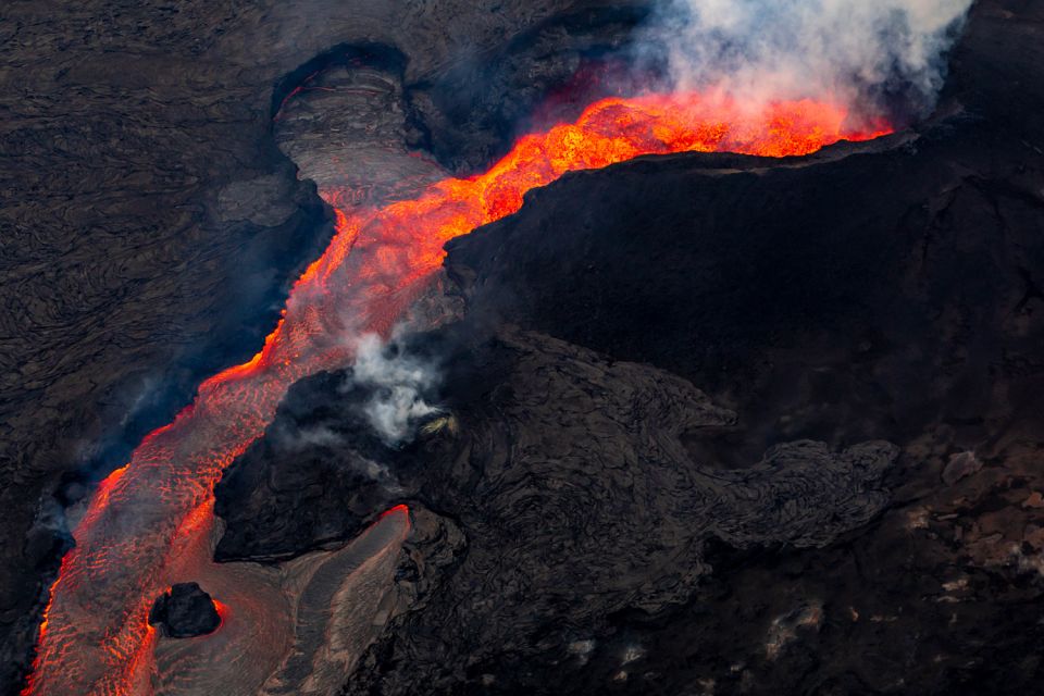 Hilo: Hawaii Volcanoes National Park and Waterfalls Flight - Customer Reviews and Feedback