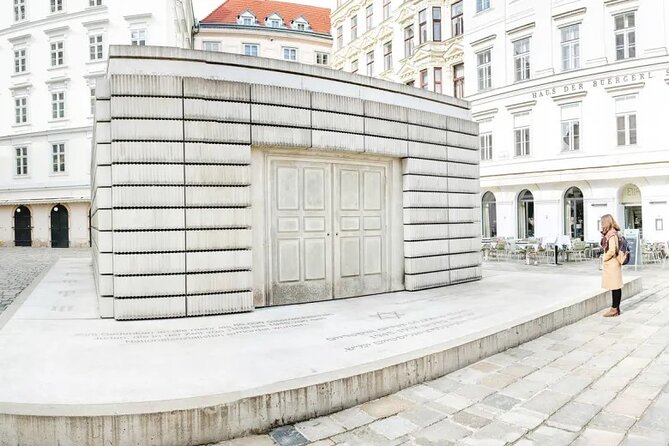 Historical Hitler Walking Tour of Vienna - Impactful Learning Points
