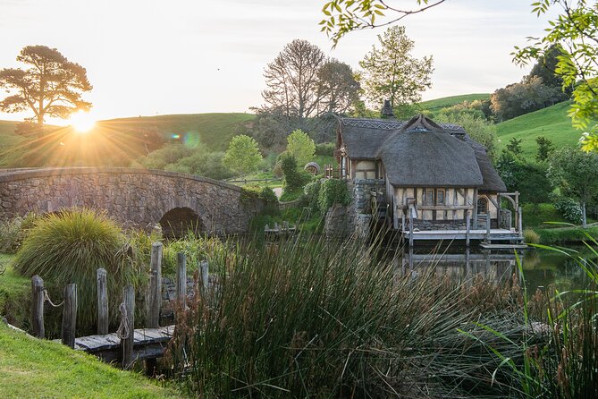 Hobbiton Movie Set Banquet Experience Private Tour From Auckland - Common questions