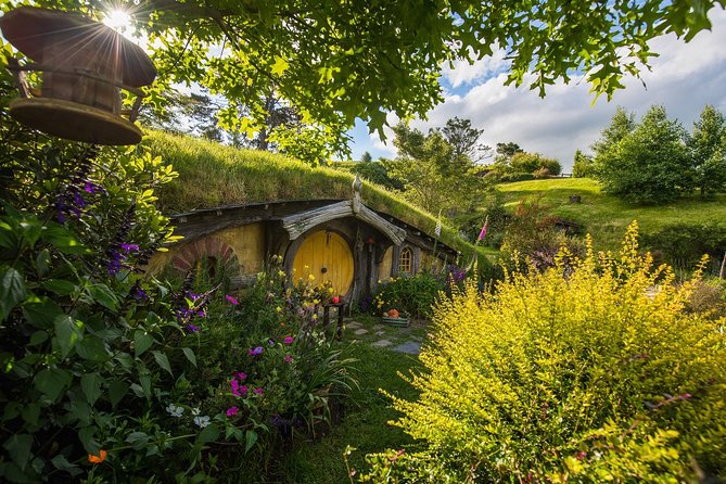 Hobbiton Movie Set Small Group Fully Guided Day Tour From Auckland - Tour Directions and Itinerary