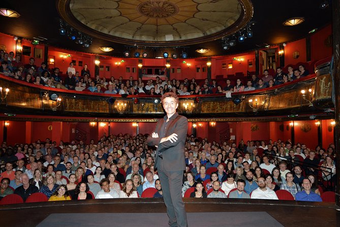 How to Become a Parisian in 1 Hour? The Hit Comedy Show 100% in English in Paris - Parisian Comedy Highlights