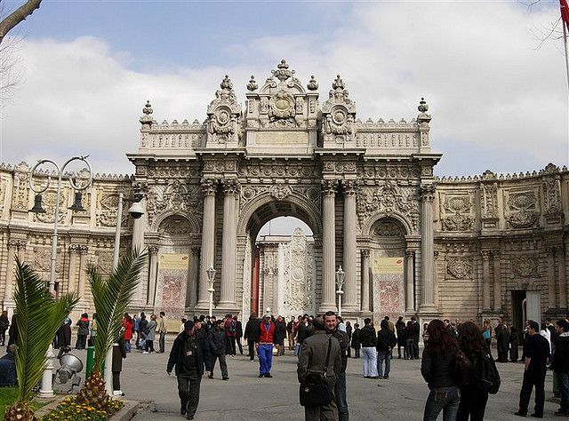 Istanbul: Dolmabahçe Palace and Uskudar Guided Tour - Directions