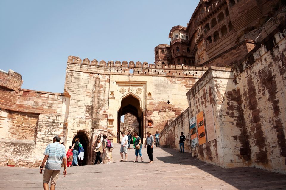 Jodhpur Trip With Stay, Guide, Blue City Walk With Meals - Directions